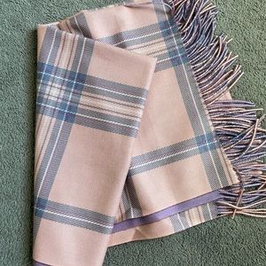 NWOT pink/lavender scarf